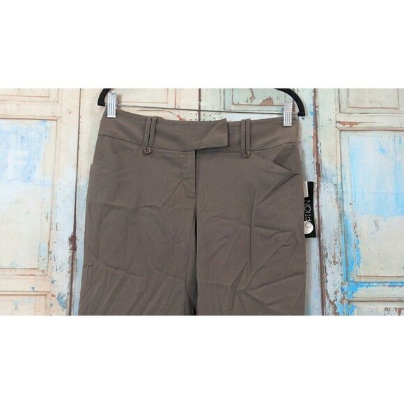 First Option Womens Size 6 Brown Flat Front Regular Fit Straight Leg Capri Pants - Picture 4 of 8